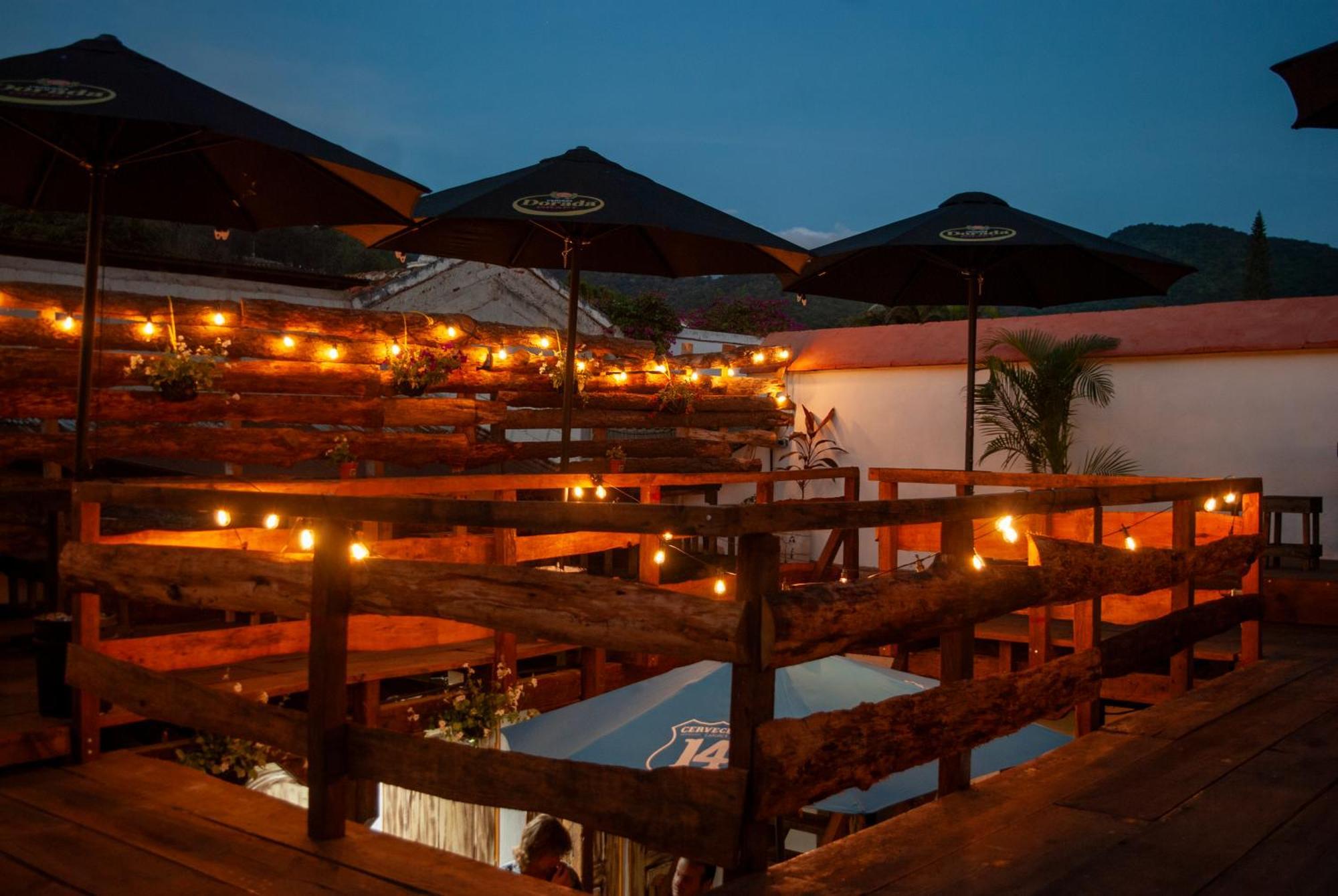 Kamazoztz Hostel And Travel Antigua Εξωτερικό φωτογραφία