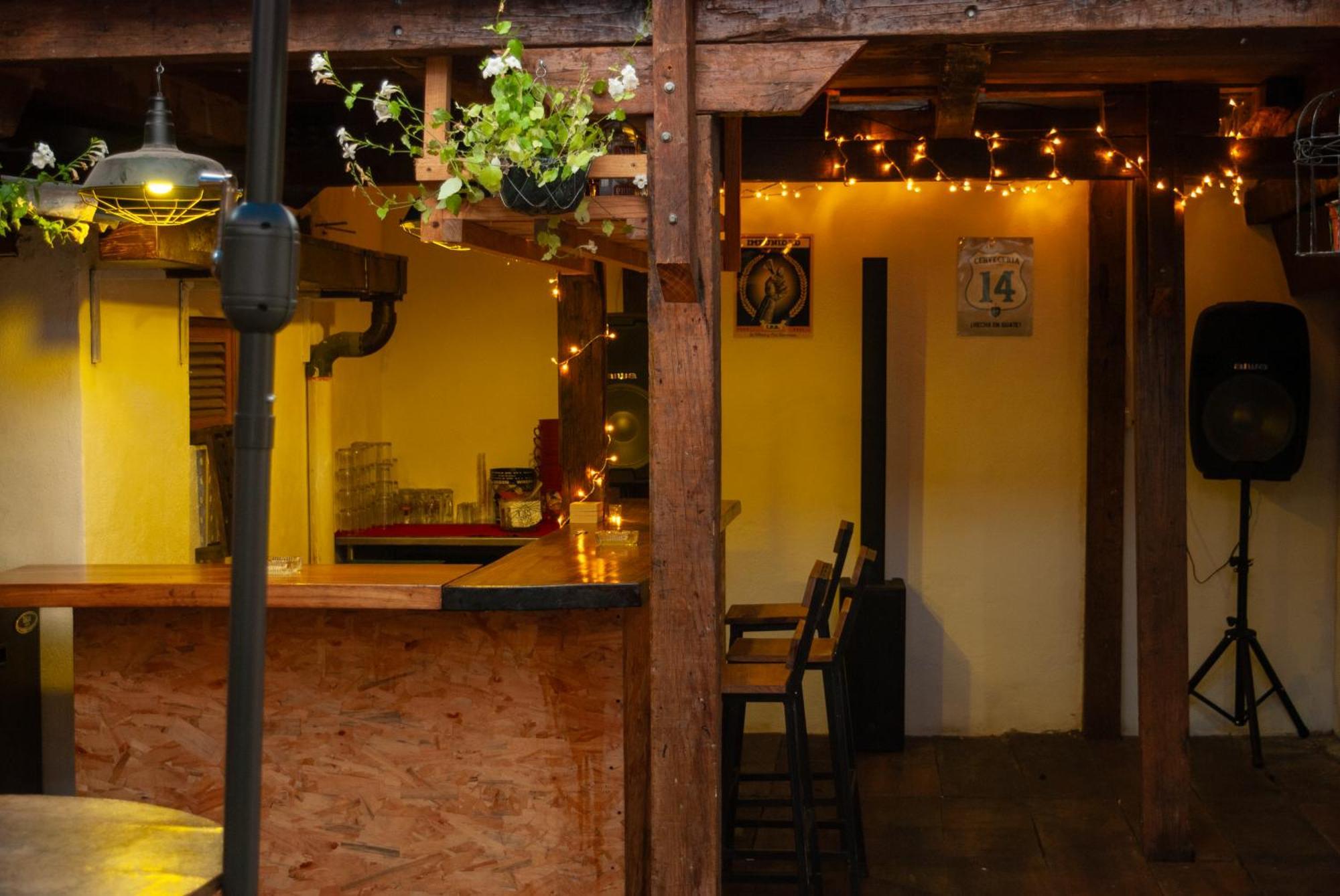 Kamazoztz Hostel And Travel Antigua Εξωτερικό φωτογραφία