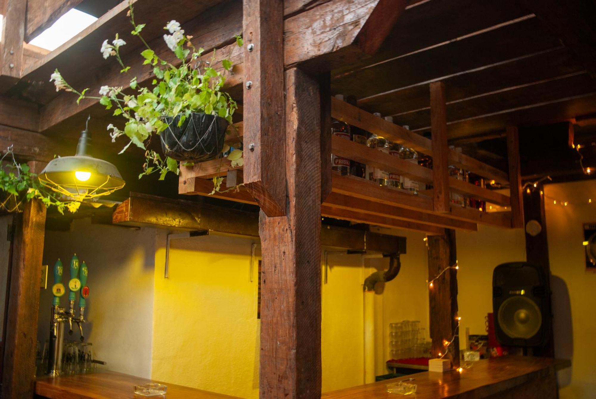 Kamazoztz Hostel And Travel Antigua Εξωτερικό φωτογραφία