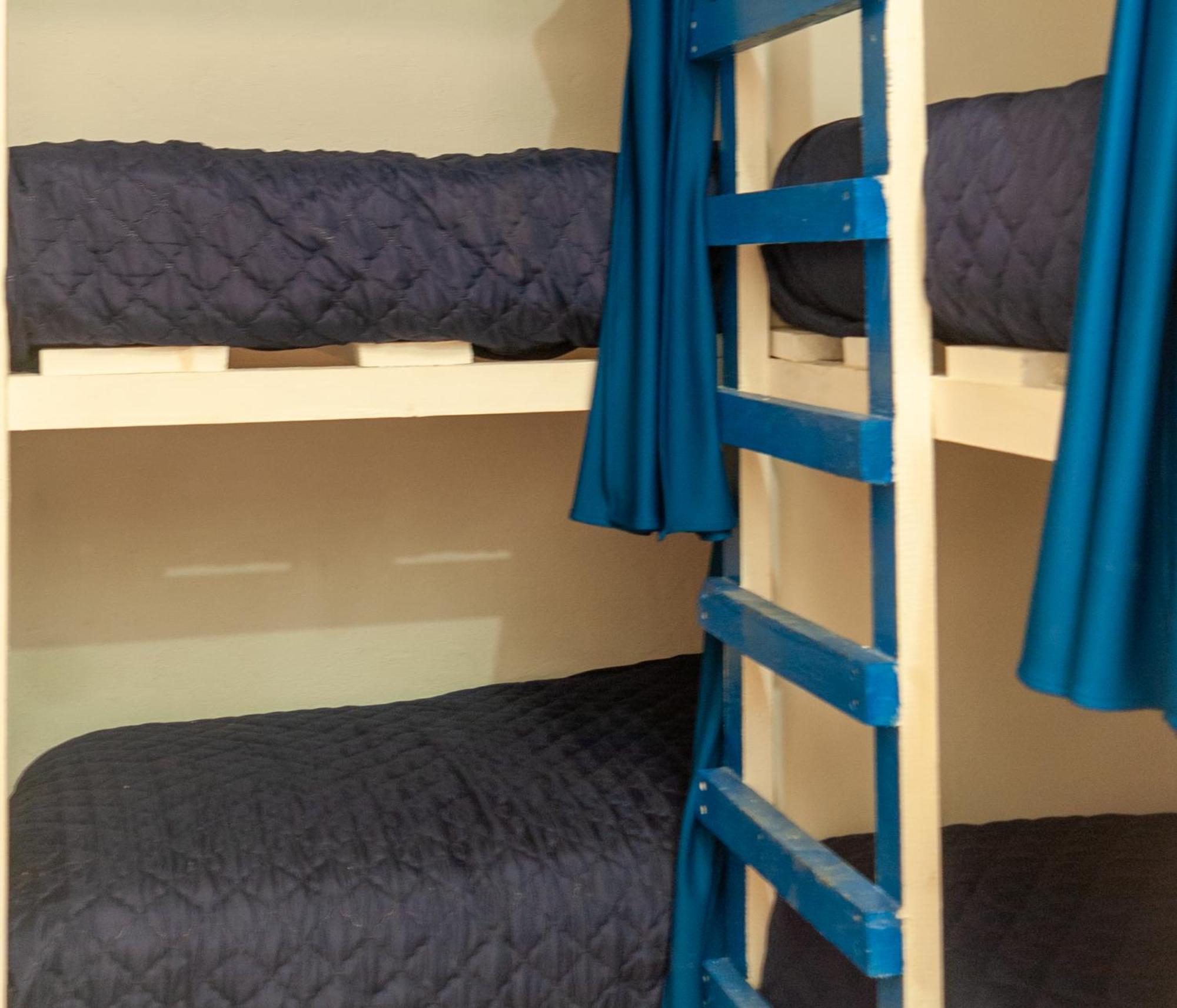 Kamazoztz Hostel And Travel Antigua Εξωτερικό φωτογραφία