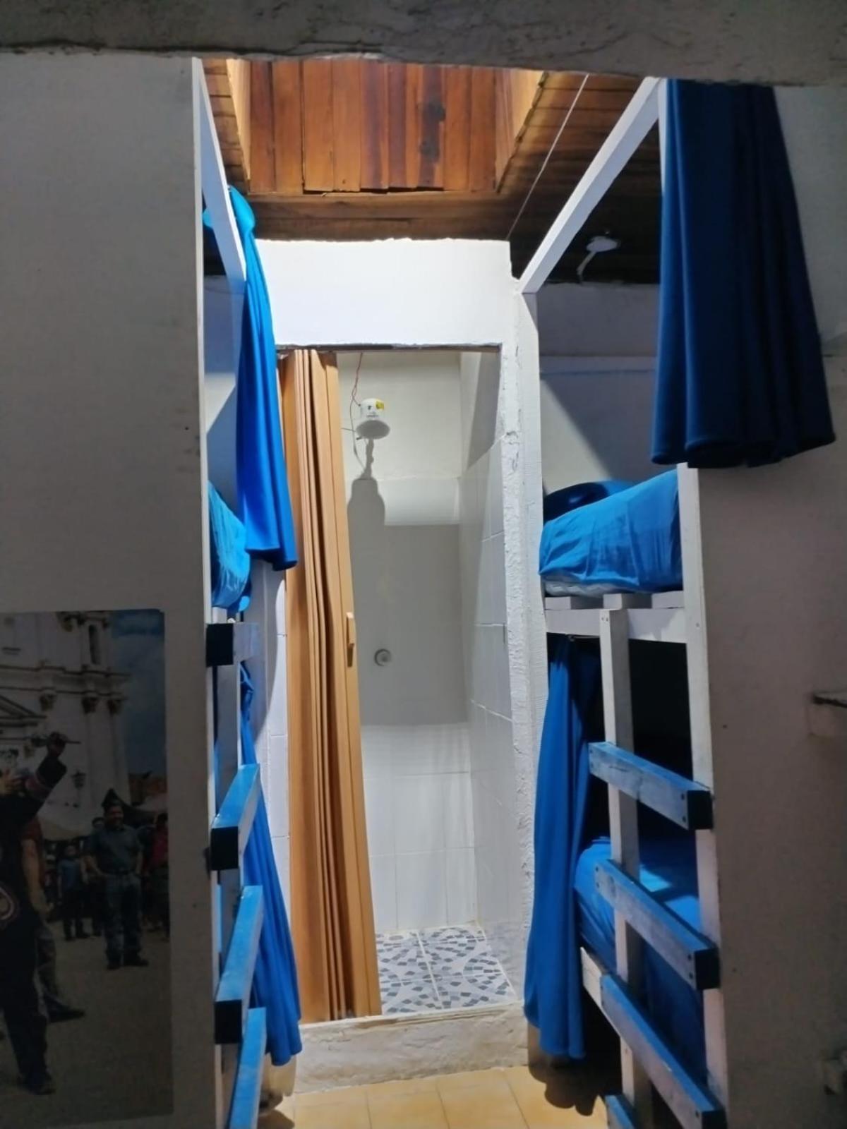 Kamazoztz Hostel And Travel Antigua Εξωτερικό φωτογραφία